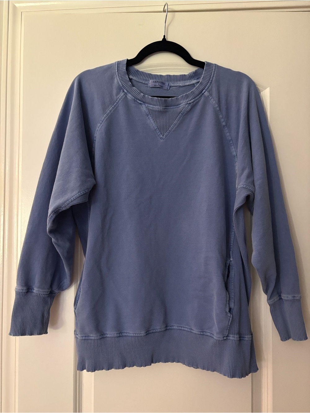 Super cute and comfy Zenana vintage wash crewneck in a soft light blue shade 💙 - Picture 5 of 7